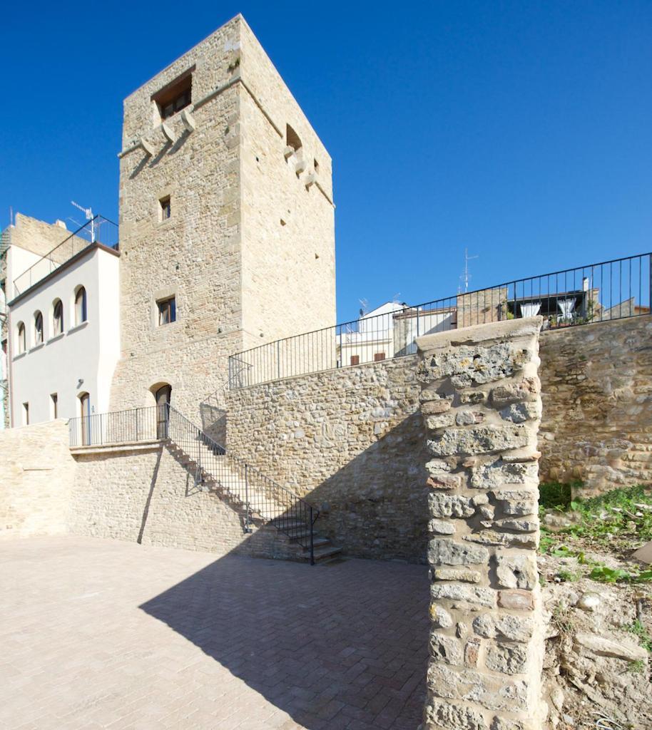 Bed and Breakfast Torre della Loggia - Dimora Storica - Ortona Esterno foto