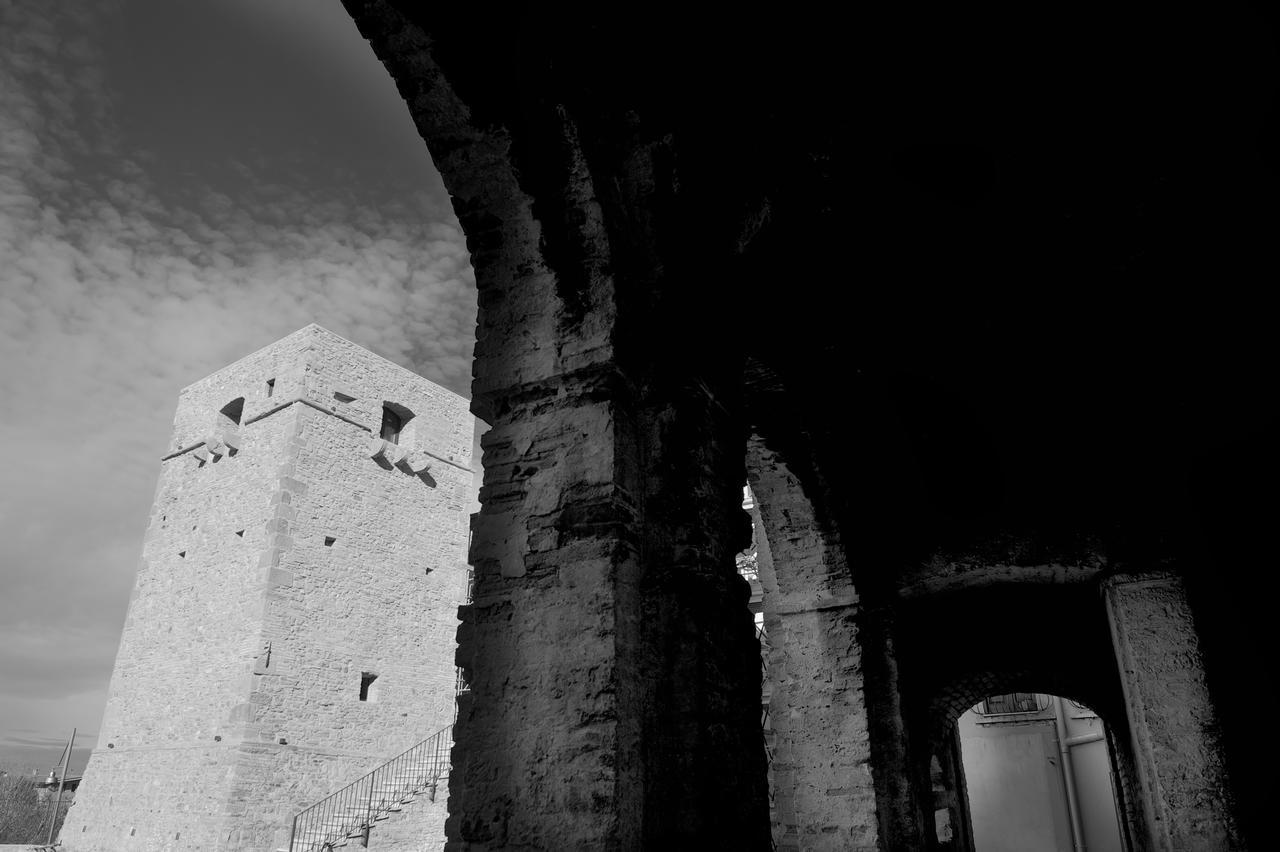 Bed and Breakfast Torre della Loggia - Dimora Storica - Ortona Esterno foto