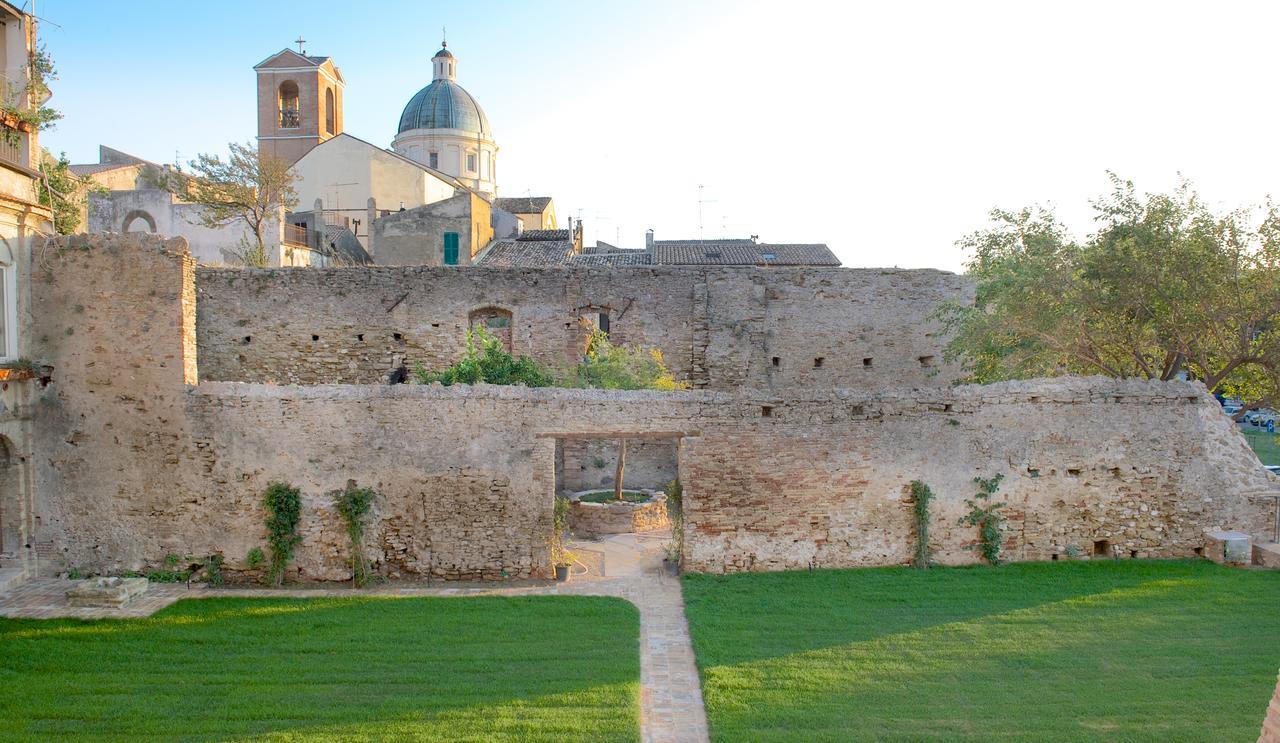 Bed and Breakfast Torre della Loggia - Dimora Storica - Ortona Esterno foto