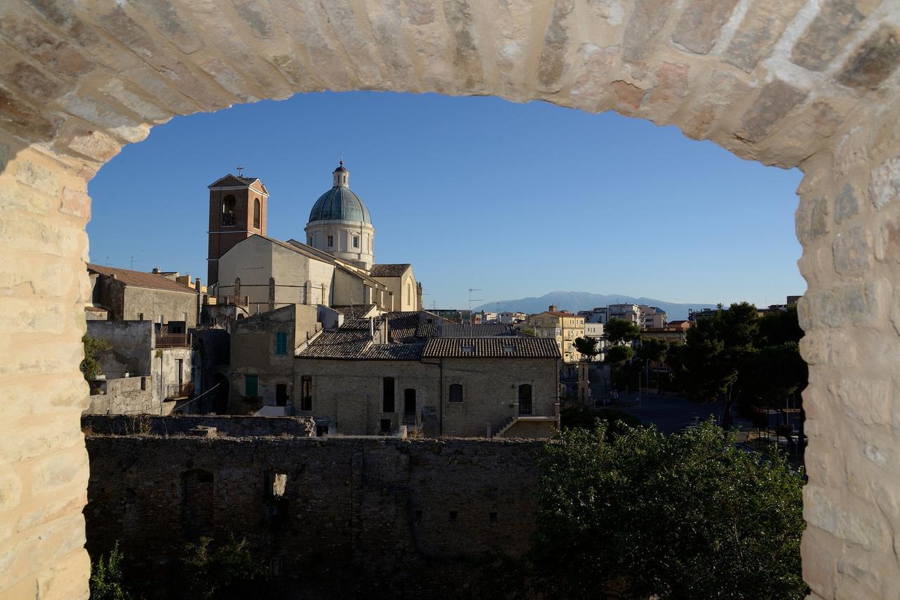 Bed and Breakfast Torre della Loggia - Dimora Storica - Ortona Esterno foto